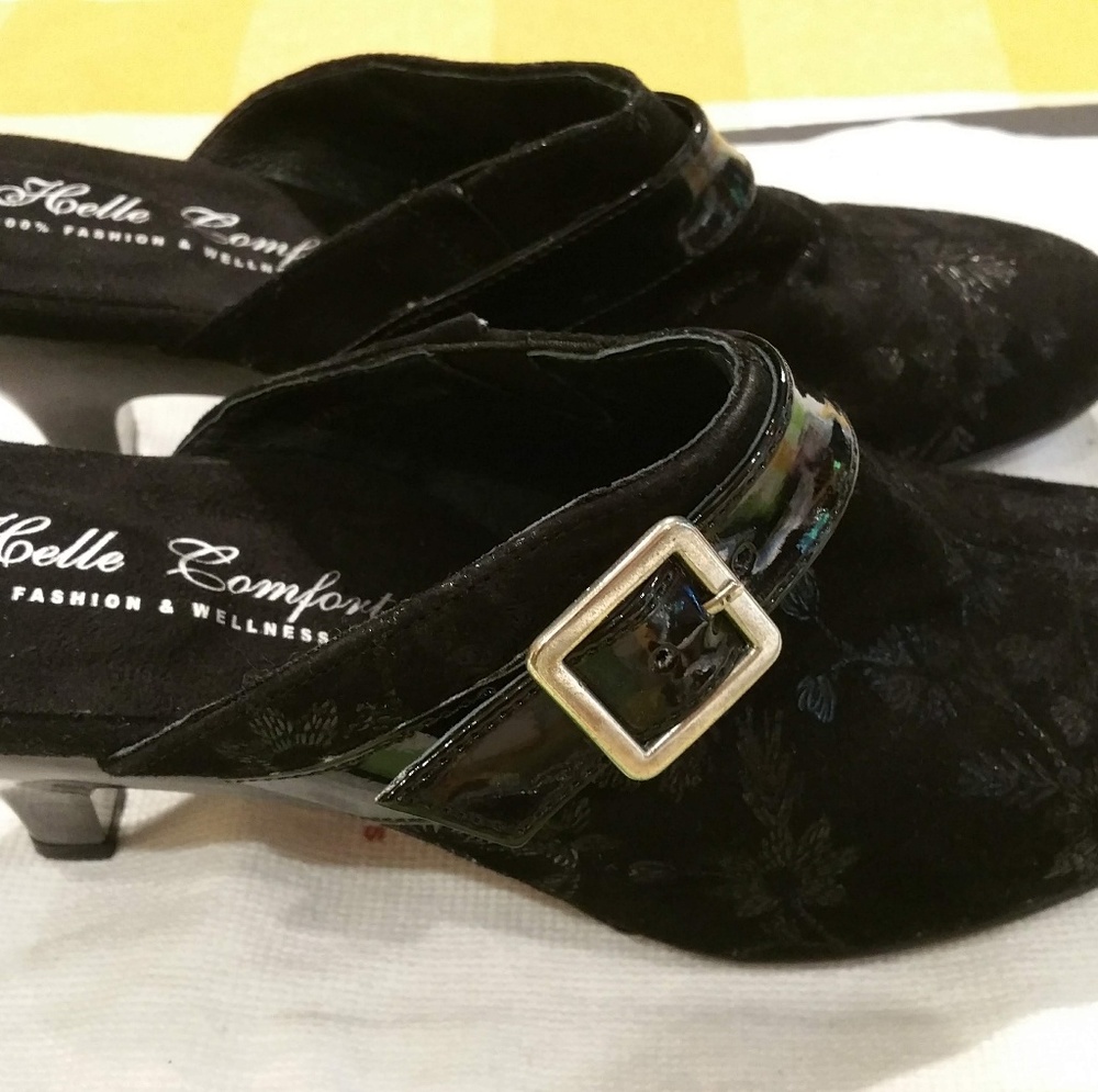 Black heels (Helle Comfort)